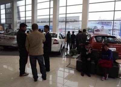 買車還去4S店？綜合汽車銷售店的獨特優(yōu)勢解析