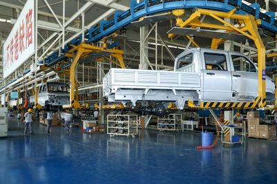 感受頂級寵粉 成功汽車一周送7臺車兌現(xiàn)汽車銷售承諾