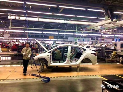 頭條·快訊 | 傳北現(xiàn)滄州工廠停產(chǎn)？中方“一把手”現(xiàn)場辟謠，汽車銷售或?qū)⒂瓉硇赂窬? />
</a>
<span><a href=