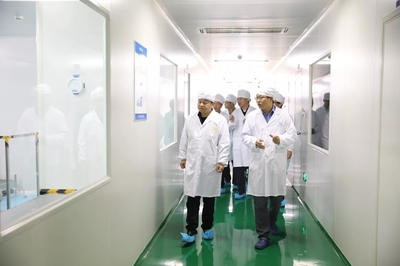 荔波縣委書記尹德俊率隊(duì)赴海南開展生物化工產(chǎn)品技術(shù)研發(fā)招商引資活動(dòng)